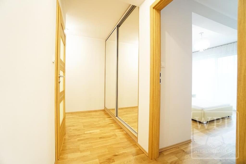 Modern Apartment-City Center-New Building-Garage Wrocław Exterior foto